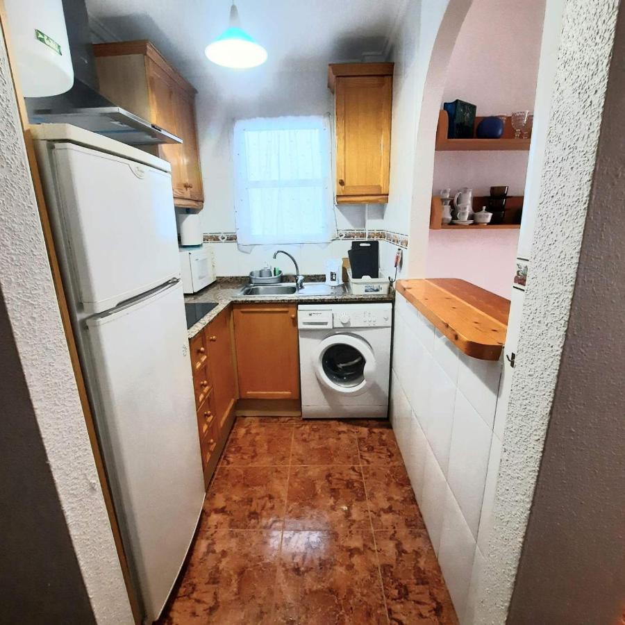 Apartamento Los Gases Torrevieja Luaran gambar